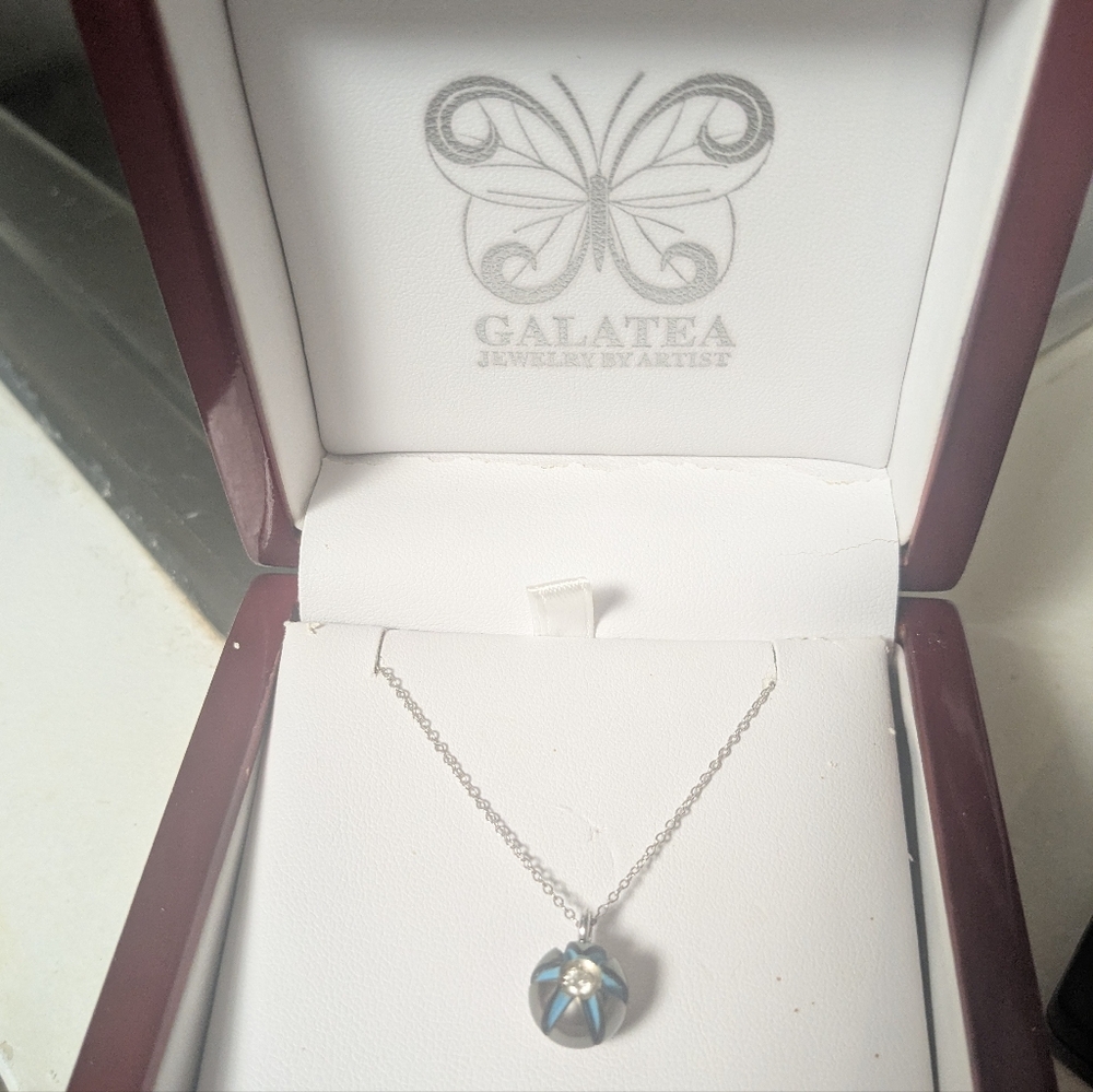 Genuine Galatea Tahitian Carved Pearl Necklace With Center Diamond White Gold